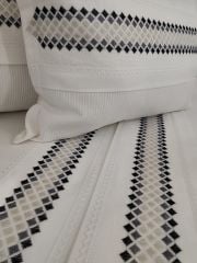 BARGELLO İŞİ NEVRESİM PİKE TAKIMI (ÜRÜNLERİMİZ GÖRSEL AMAÇLIDIR SİPARİŞ ALINIR )