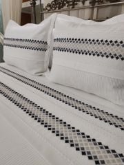 BARGELLO İŞİ NEVRESİM PİKE TAKIMI (ÜRÜNLERİMİZ GÖRSEL AMAÇLIDIR SİPARİŞ ALINIR )