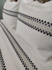 BARGELLO İŞİ NEVRESİM PİKE TAKIMI (ÜRÜNLERİMİZ GÖRSEL AMAÇLIDIR SİPARİŞ ALINIR )