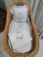 BREZİLYA NAKIŞLI BEBEK NEVRESİM PİKE TAKIMI (ÜRÜNLERİMİZ GÖRSEL AMAÇLIDIR SİPARİŞ ALINIR)