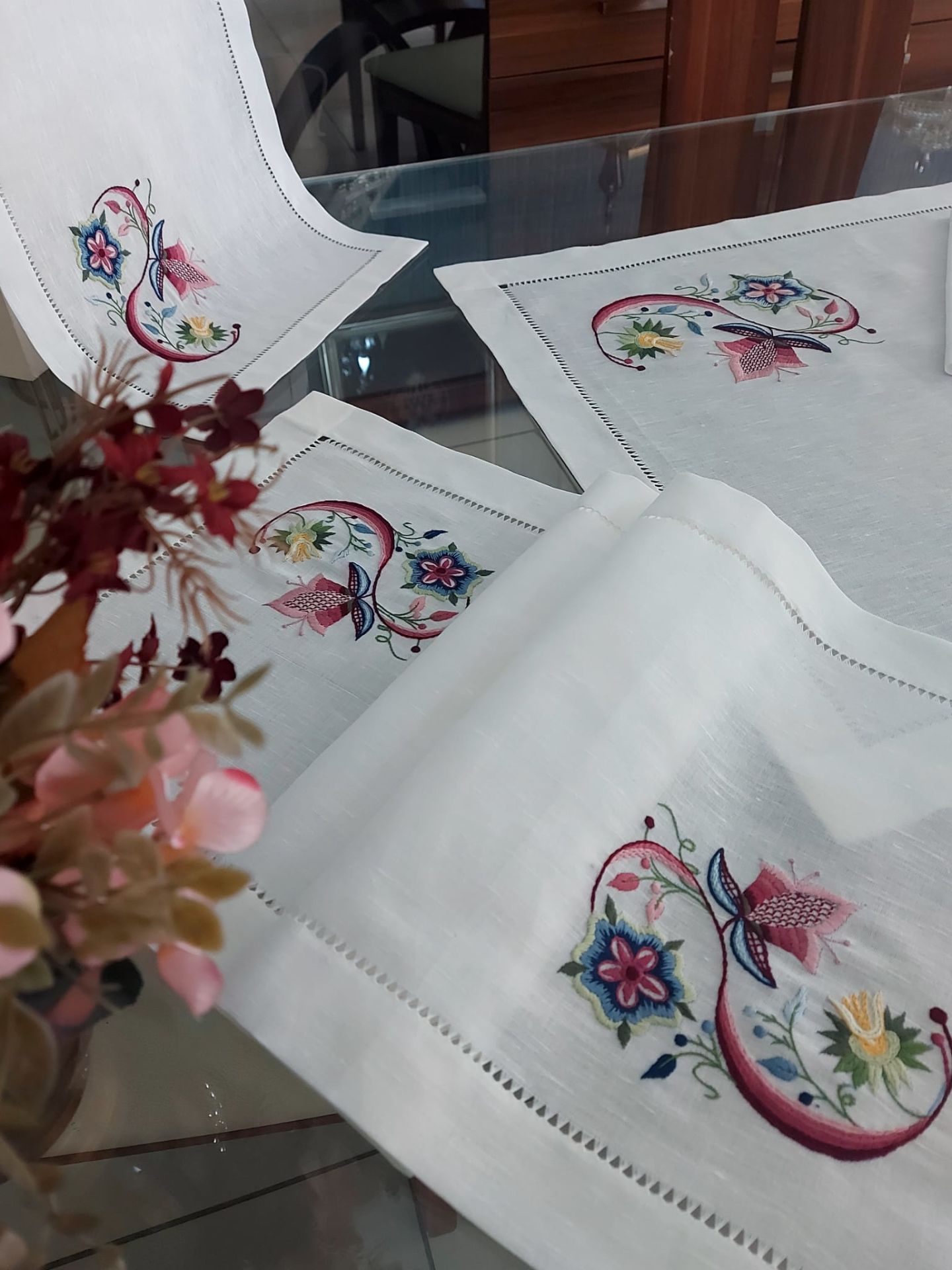 Antika İsviçre Keteni Elde Çin İğnesi Salon Takımı (ÜRÜNLERİMİZ GÖRSEL AMAÇLIDIR SİPARİŞ ALINIR)