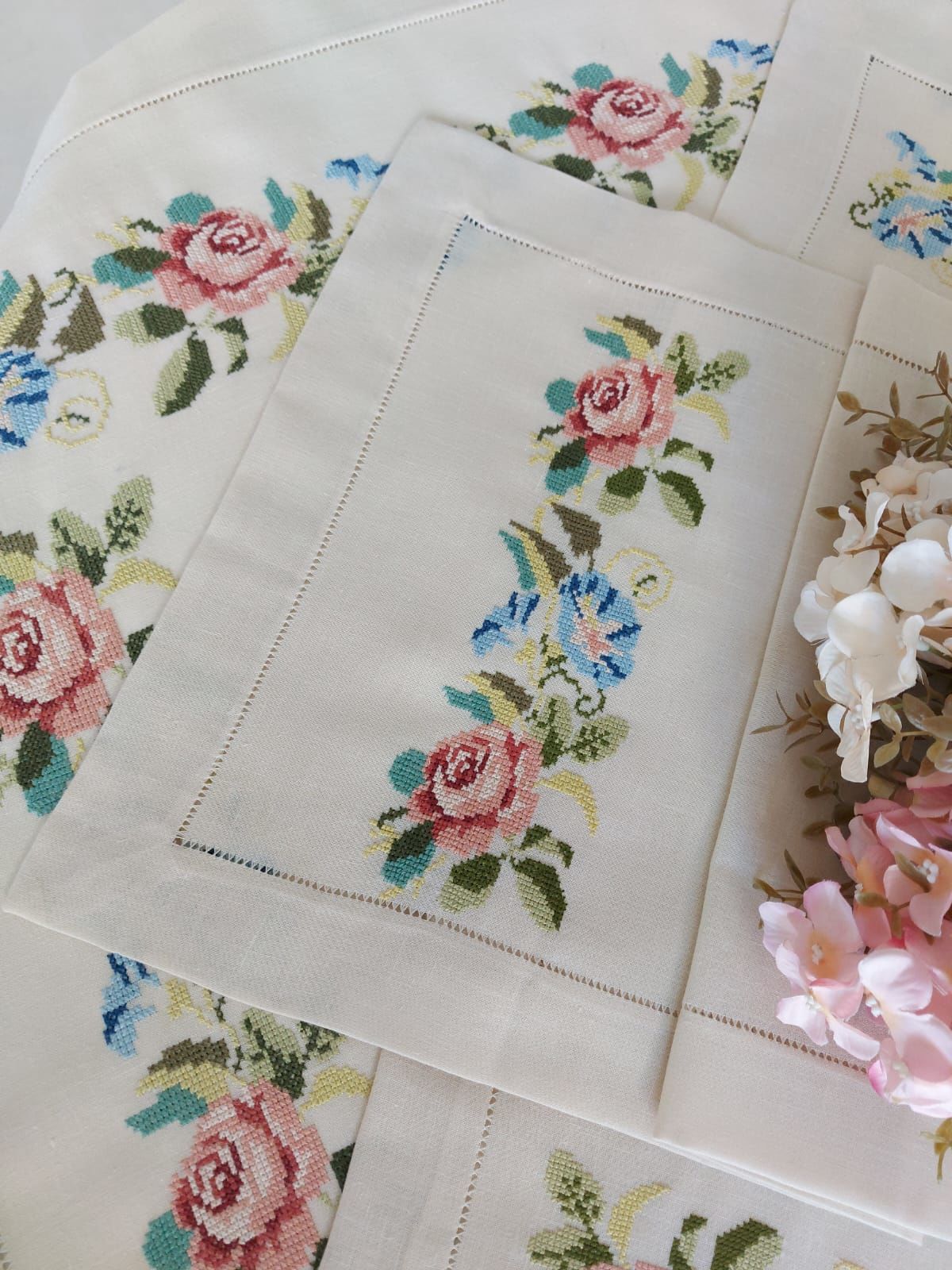 KANEVİÇE SALON TAKIMI (ÜRÜNLERİMİZ GÖRSEL AMAÇLIDIR SİPARİŞ ALINIR)