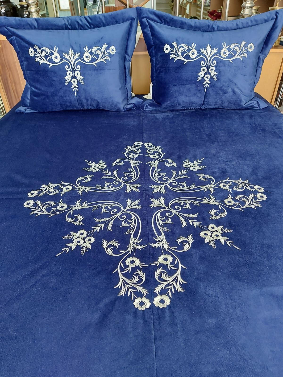 MARAŞ İŞİ SARAY MODEL YATAK ÖRTÜSÜ (ÜRÜNLERİMİZ GÖRSEL AMAÇLIDIR SİPARİŞ ALINIR)