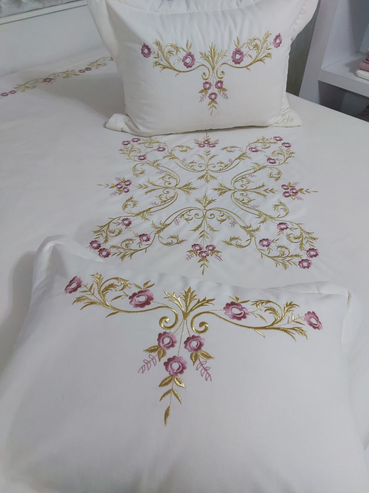 MARAŞ İŞİ SARAY MODEL YATAK ÖRTÜSÜ (ÜRÜNLERİMİZ GÖRSEL AMAÇLIDIR SİPARİŞ ALINIR)