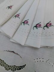 BEYAZ İŞ VE KANEVİÇE SERVİS TAKIMI (ÜRÜNLERİMİZ GÖRSEL AMAÇLIDIR SİPARİŞ ALINIR)