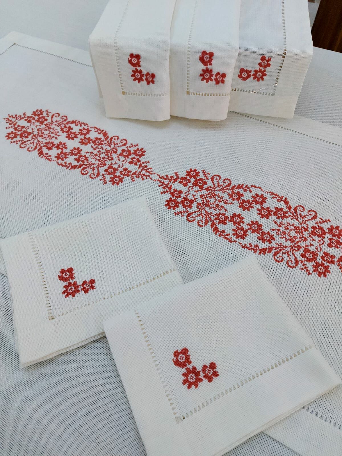 KANEVİÇE SERVİS TAKIMI (ÜRÜNLERİMİZ GÖRSEL AMAÇLIDIR SİPARİŞ ALINIR)