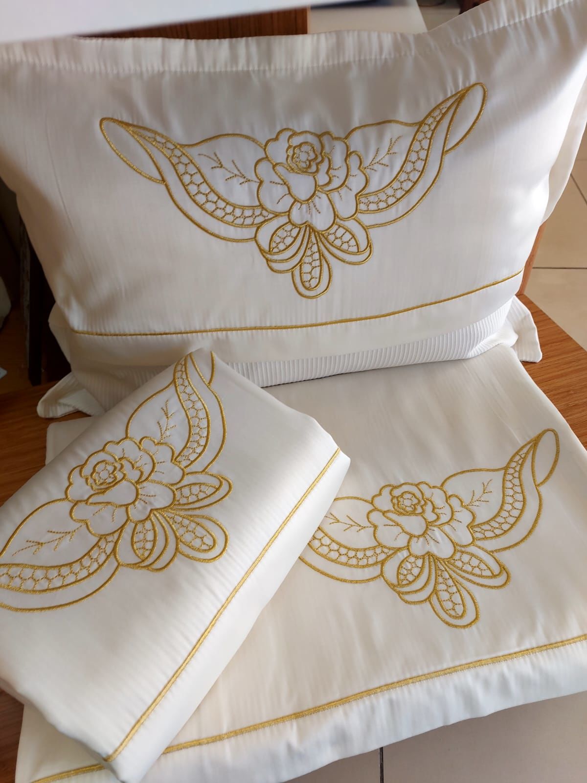 MAT PAMUK SATEN PİKE TAKIMI (ÜRÜNLERİMİZ GÖRSEL AMAÇLIDIR SİPARİŞ ALINIR)