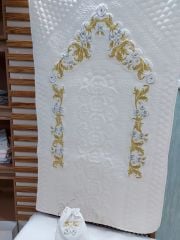 MARAŞ İŞİ AY YILDIZ SECCADE TAKIMI 3 PARÇA (ÜRÜNLERİMİZ GÖRSEL AMAÇLIDIR SİPARİŞ ALINIR)