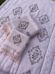 KANEVİÇE SECCADE TAKIMI (ÜRÜNLERİMİZ GÖRSEL AMAÇLIDIR SİPARİŞ ALINIR)