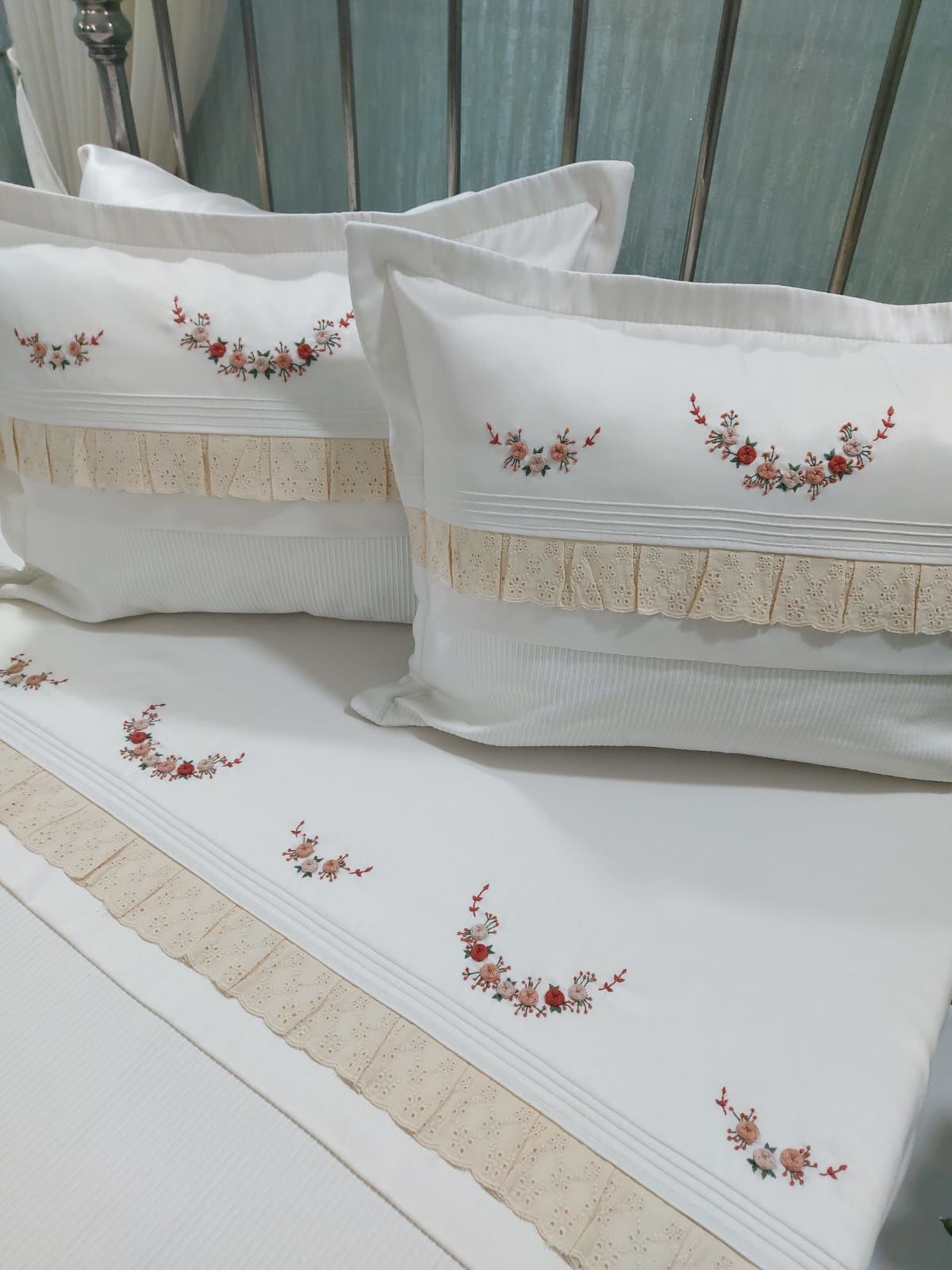 BREZİLYA İŞİ PİKE TAKIMI (ÜRÜNLERİMİZ GÖRSEL AMAÇLIDIR SİPARİŞ ALINIR