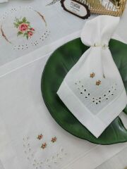 BEYAZ İŞ VE KANEVİÇE SERVİS TAKIMI (ÜRÜNÜMÜZ GÖRSEL AMAÇLIDIR SİPARİŞ ALINIR )