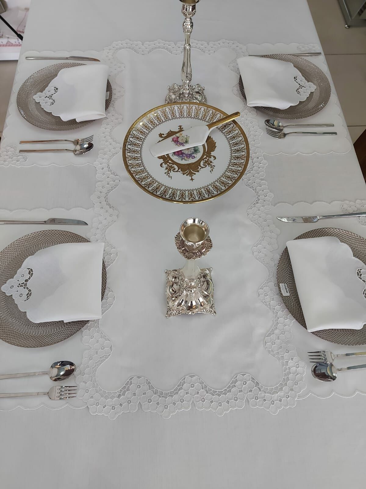 BEYAZ İŞ SERVİS TAKIMI 10 PARÇA ( ÜRÜNÜMÜZ GÖRSEL AMAÇLIDIR SİPARİŞ ALINIR )