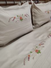 BREZİLYA NAKIŞLI NEVRESİM VE PİKE TAKIMI (ÜRÜNÜMÜZ GÖRSEL AMAÇLI SİPARİŞ ALINIR )