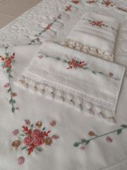 BREZİLYA İŞİ SECCADE TAKIMI ( ÜRÜNÜMÜZ GÖRSEL AMAÇLI SİPARİŞ ALINIR)