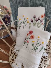 BREZİLYA NAKIŞLI HAVLU TAKIMI (ÜRÜNLERİMİZ GÖRSEL AMAÇLIDIR SİPARİŞ ALINIR)