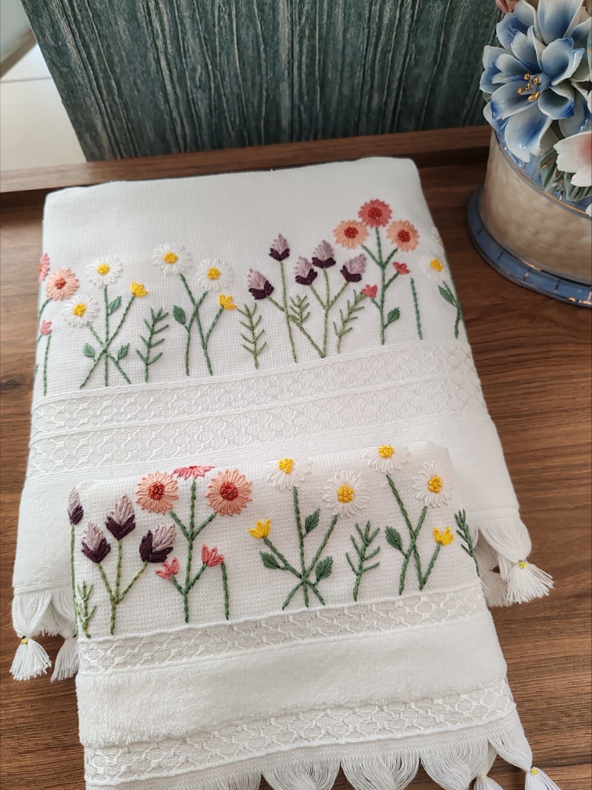 BREZİLYA NAKIŞLI HAVLU TAKIMI (ÜRÜNLERİMİZ GÖRSEL AMAÇLIDIR SİPARİŞ ALINIR)