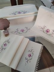 İĞNE OYALI MAKİNE NAKIŞLI SALON TAKIMI (ÜRÜNLERİMİZ GÖRSEL AMAÇLIDIR SİPARİŞ ALINIR)