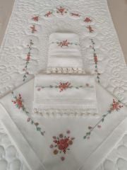 BREZİLYA İŞİ SECCADE TAKIMI 8ÜRÜNLERİMİZ GÖRSEL AMAÇLIDIR SİPARİŞ ALINIR)