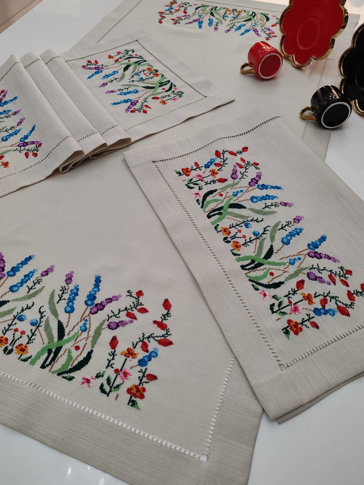 KANEVİÇE SALON TAKIMI(ÜRÜNLERİMİZ GÖRSEL AMAÇLIDIR SİPARİŞ ALINIR)