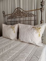 KADAMA YATAK ÖRTÜSÜ (ÜRÜNLERİMİZ GÖRSEL AMAÇLIDIR SİPARİŞ ALINIR)