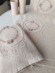 BREZİLYA NAKIŞLI BANYO PASPAS TAKIMI (ÜRÜNLERİMİZ GÖRSEL AMAÇLIDIR SİPARİŞ ALINIR)