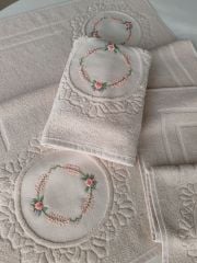 BREZİLYA NAKIŞLI BANYO PASPAS TAKIMI (ÜRÜNLERİMİZ GÖRSEL AMAÇLIDIR SİPARİŞ ALINIR)