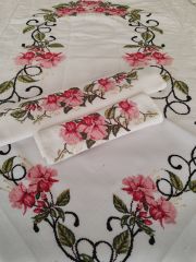 KANEVİÇE SECCADE TAKIMI (ÜRÜNLERİMİZ GÖRSEL AMAÇLIDIR SİPARİŞ ALINIR)