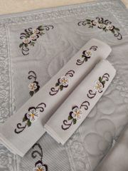 KANEVİÇE SECCADE TAKIMI (ÜRÜNLERİMİZ GÖRSEL AMAÇLIDIR SİPARİŞ ALINIR )