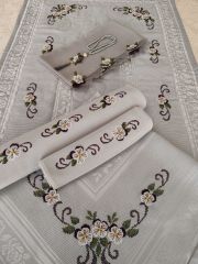 KANEVİÇE SECCADE TAKIMI (ÜRÜNLERİMİZ GÖRSEL AMAÇLIDIR SİPARİŞ ALINIR )