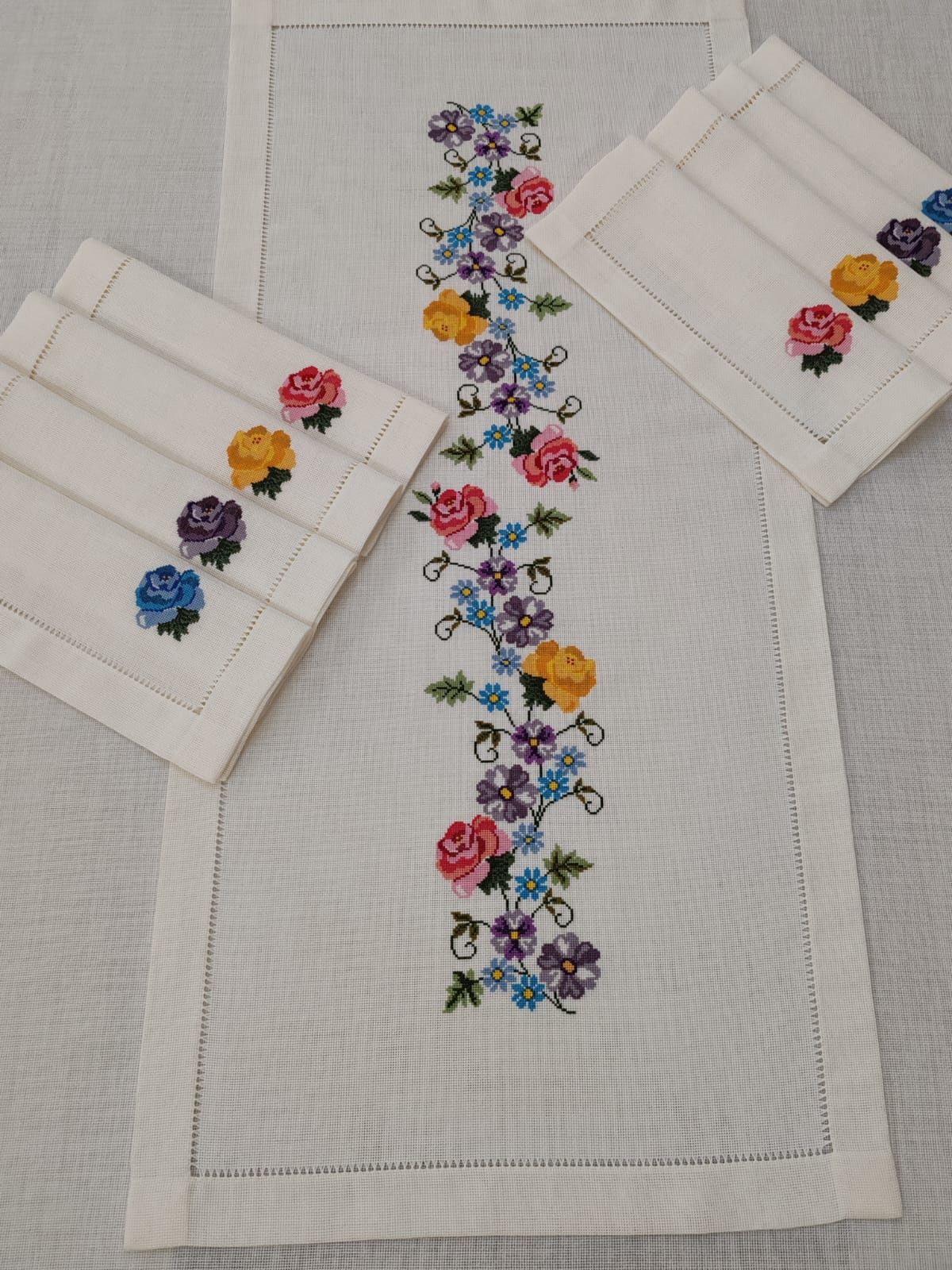 KANEVİÇE SERVİS TAKIMI (ÜRÜNLERİMİZ GÖRSEL AMAÇLIDIR SİPARİŞ ALINIR)