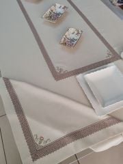 KANEVİÇE MASA ÖRTÜSÜ (ÜRÜNLERİMİZ GÖRSELAMAÇLIDIR SİPARİŞ ALINIR)