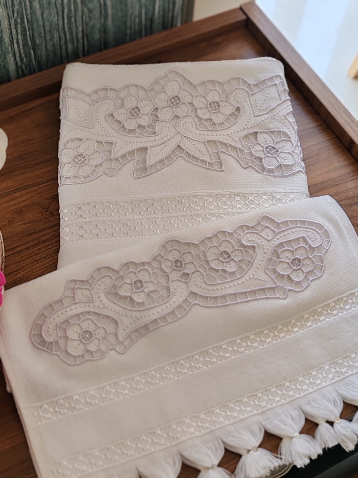 BEYAZ İŞ HAVLU (ÜRÜNLERİMİZ GÖRSEL AÇALIDIR SİPARİŞ ALINIR)