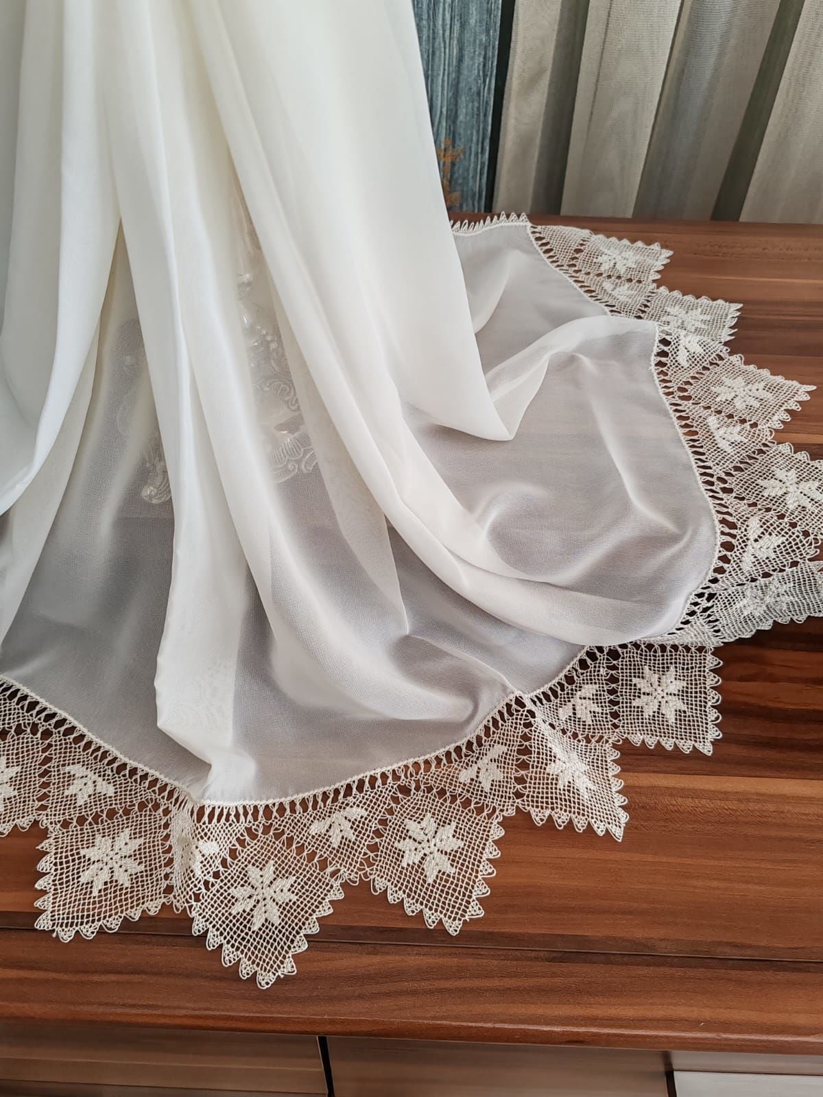 İĞNE OYASI NAMAZ ÖRTÜSÜ (ÜTÜNLERİMİZ GÖRSEL AMAÇLIDIR SİPARİŞ ALINIR)