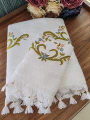 BREZİLYA İŞİ ANALI KIZILI HAVLU TAKIMI (ÜRÜNLERİMİZ GÖRSEL AMAÇLIDIR SİPARİŞ ALINIR)