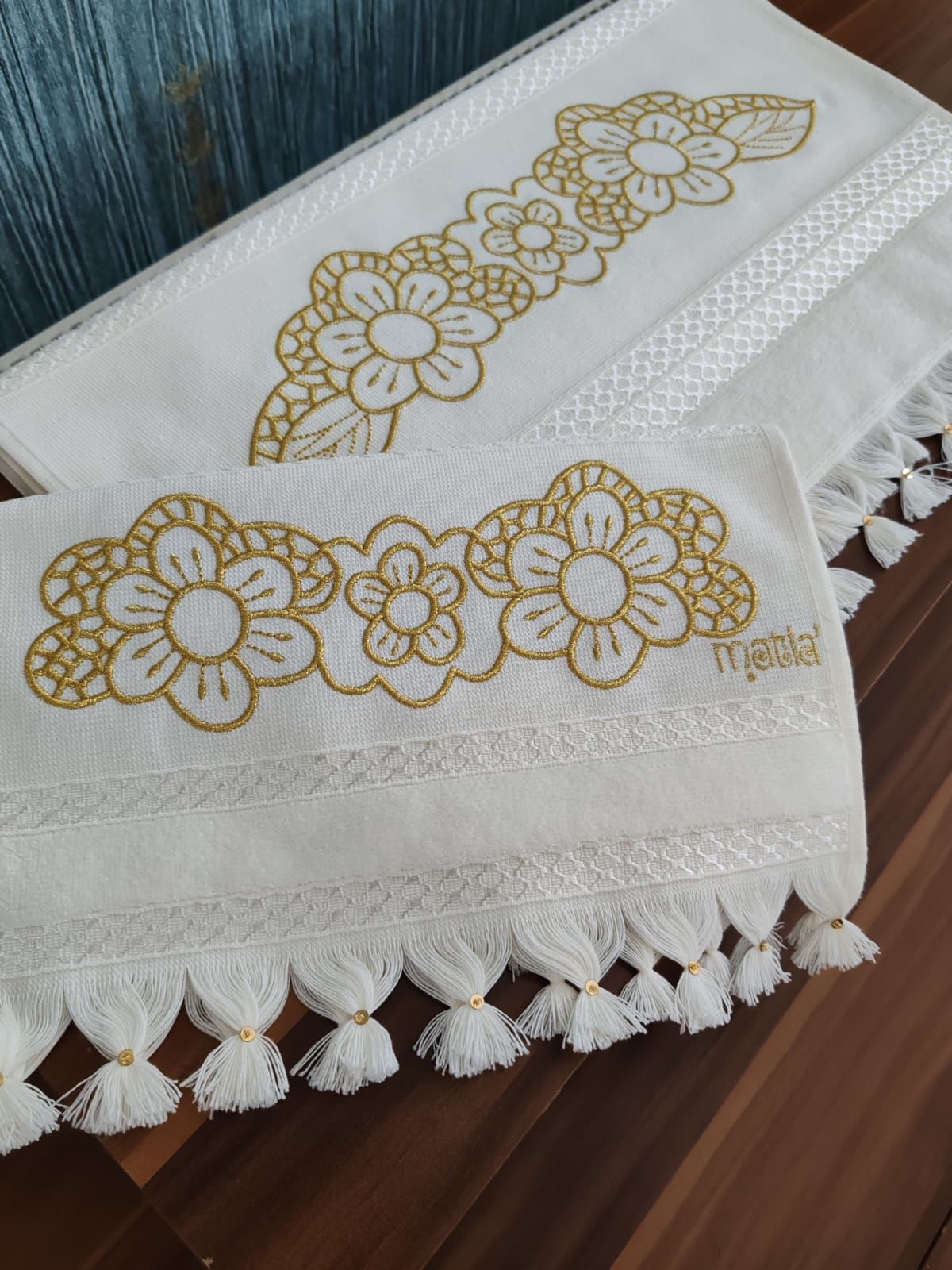 NAKIŞLI HAVLU TAKIMI (ÜRÜNLERİMİZ GÖRSEL AMAÇLIDIR SİPARİŞ ALINIR)