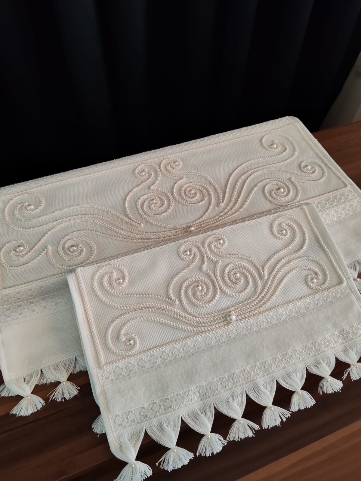 ANGLES HAVLU TAKIMI (ÜRÜNLERİMİZ GÖRSEL AMAÇLIDIR SİPARİŞ ALINIR)