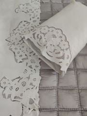 BEYAZ İŞ YORGAN TAKIMI (ÜRÜNLERİMİZ GÖRSEL AMAÇLIDIR SİPARİŞ ALIMIR)