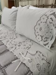 BEYAZ İŞ YORGAN TAKIMI (ÜRÜNLERİMİZ GÖRSEL AMAÇLIDIR SİPARİŞ ALIMIR)