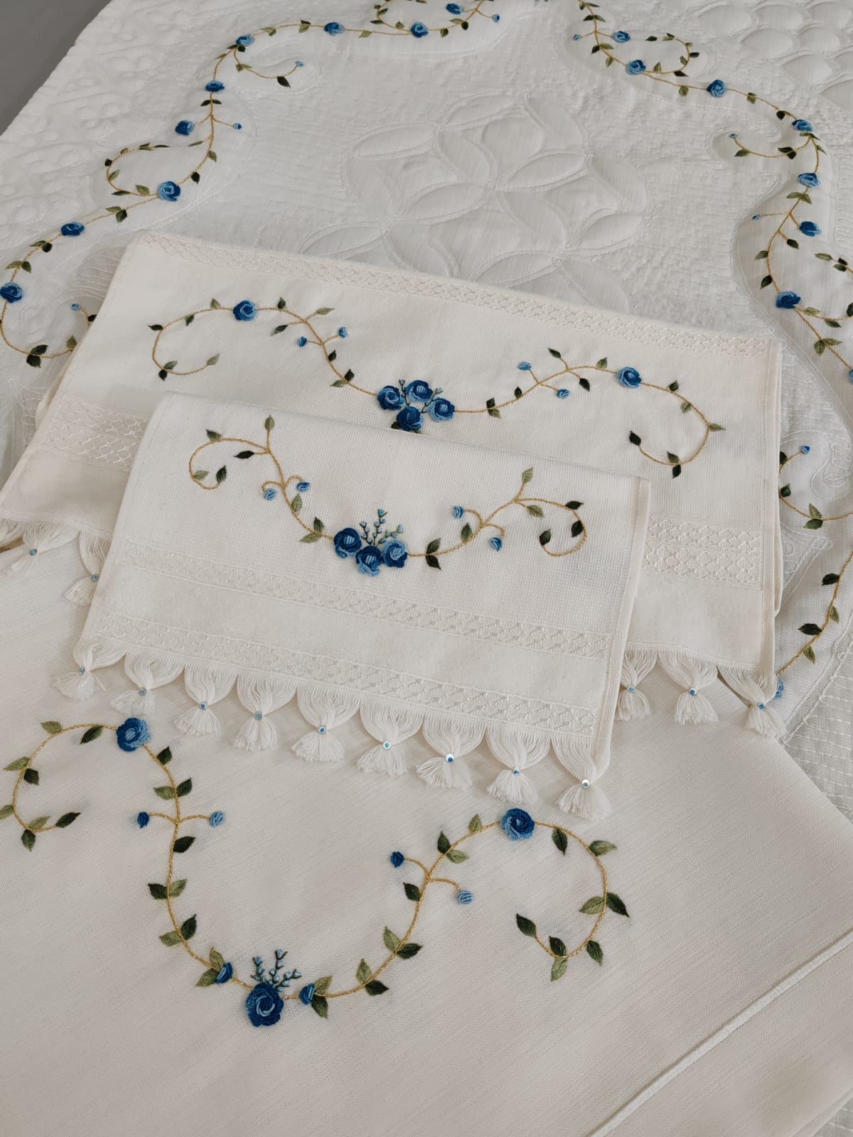 BREZİLYA İŞİ SECCADE TAKIMI (ÜRÜNLERİMİZ GÖRSEL AMAÇLIDIR SİPARİŞ ALINIR)