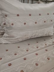 BREZİLYA İŞİ NEVRESİM PİKE TAKIMI (ÜRÜNLERİMİZ GÖRSEL AMAÇLIDIR SİPARİŞ ALINIR)