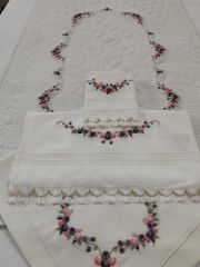 BREZİLYA İŞİ SECCADE TAKIMI(ÜRÜNLERİMİZ GÖRSEL AMAÇLIDIR SİPARİŞ ALINIR)