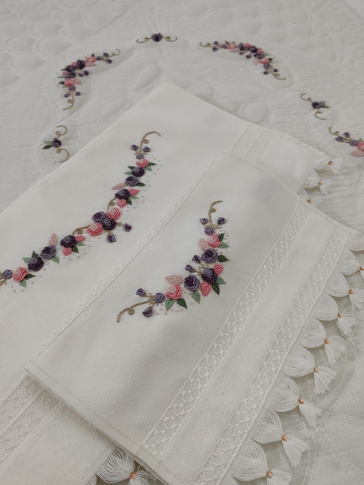 BREZİLYA İŞİ SECCADE TAKIMI(ÜRÜNLERİMİZ GÖRSEL AMAÇLIDIR SİPARİŞ ALINIR)