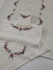 BREZİLYA İŞİ SECCADE TAKIMI(ÜRÜNLERİMİZ GÖRSEL AMAÇLIDIR SİPARİŞ ALINIR)