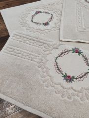 BREZİLYA NAKIŞLI BANYO PASPAS TAKIMI (ÜRÜNLERİMİZ GÖRSEL AMAÇLIDIR SİPARİŞ ALINIR)