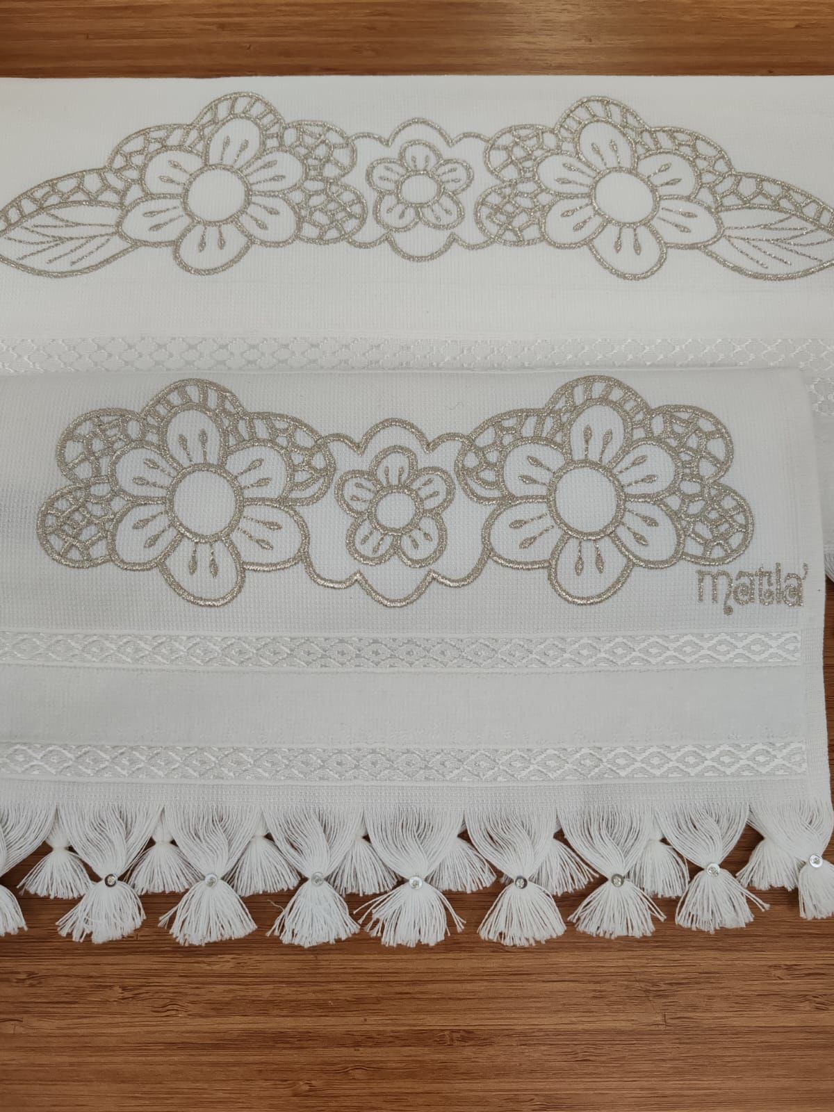 NAKIŞLI HAVLU TAKIMI (ÜRÜNLERİMİZ GÖRSEL AMAÇLIDIR SİPARİŞ ALINIR )