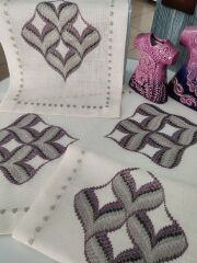 BARGELLO İŞİ YATAK ODASI TAKIMI(ÜRÜNLERİMİZ GÖRSEL AMAÇLIDIR SİPARİŞ ALINIR )