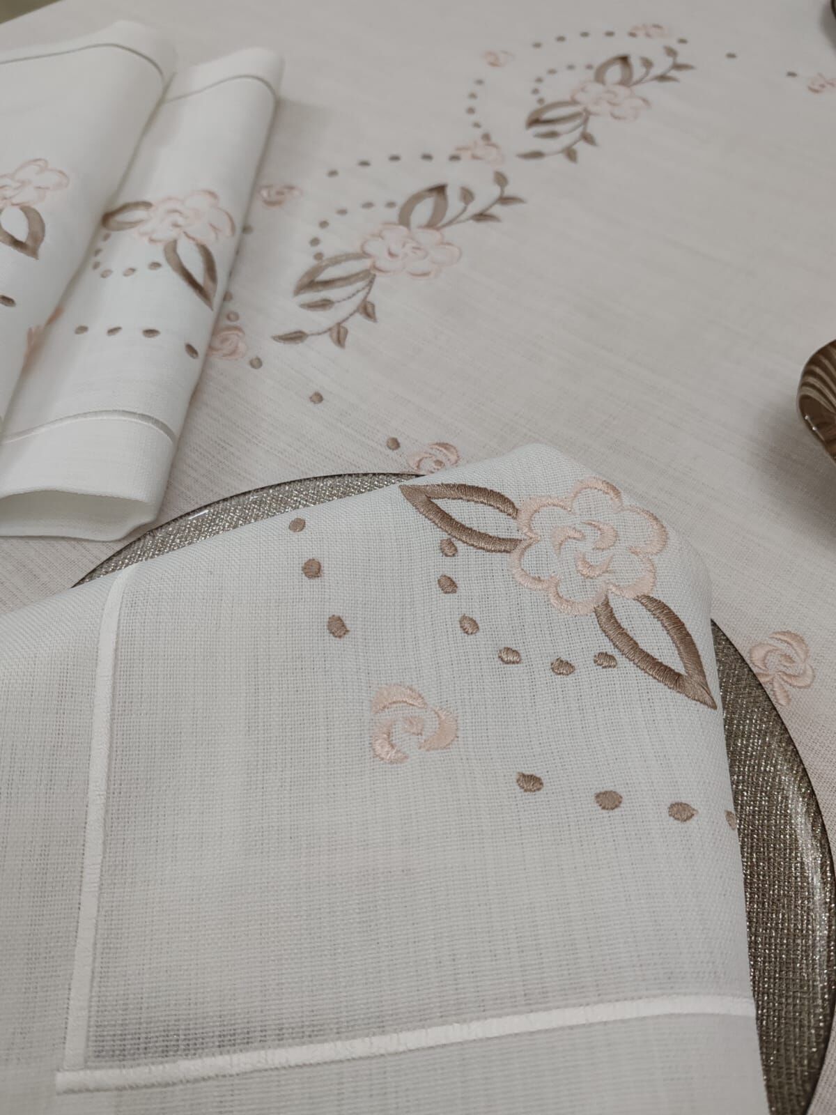 NAKIŞLI MUTFAK TAKIMI (ÜRÜNLERİMİZ GÖRSEL AMAÇLIDIR SİPARİŞ ALINIR)