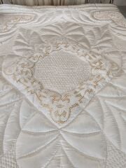 BEYAZ İŞ YORGAN (ÜRÜNLERİMİZ GÖRSEL AMAÇLIDIR SİPARİŞ ALINIR)