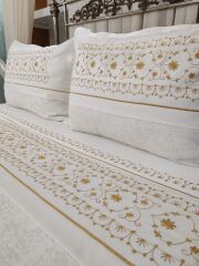 NAKIŞLI NEVRESİM PİKE TAKIMI (ÜRÜNLERİMİZ GÖRSEL AMAÇLIDIR SİPARİŞ ALINIR)