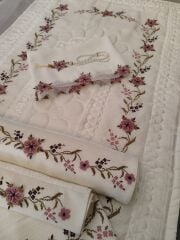 KANEVİÇE İĞNE OYASI SECCADE TAKIMI (ÜRÜNLERİMİZ GÖRSEL AMAÇLIDIR SİPARİŞ ALINIR)